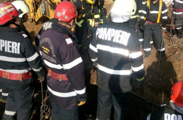 Un muncitor a fost strivit de o placa de beton, in timp ce repara un cablu electric subteran