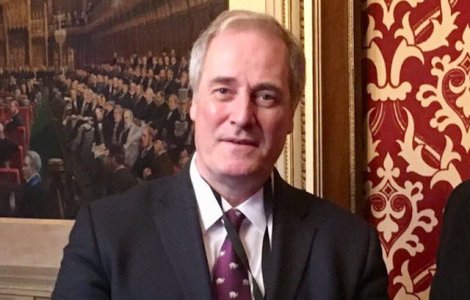 Marea Britanie: Un ministru a demisionat pentru ca a intarziat la sedinta