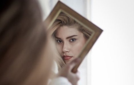  Top  Recomandarile dermatologilor: 6 produse pe care sa NU le mai folosesti