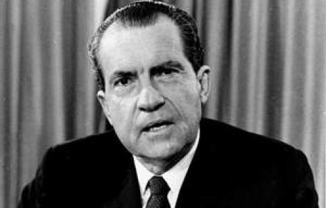 Nixon: 'E pacat sa nu-i decimam pe vietnamezi'