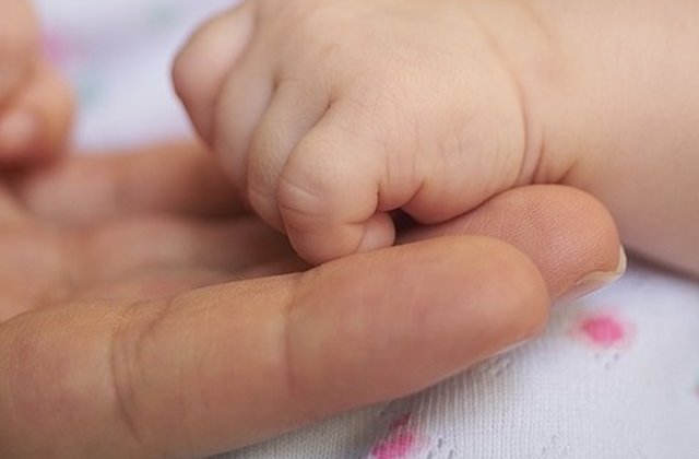 Protest insolit: O palestiniana care a nascut tripleti si-a numit copiii Ierusalim, Capitala si Palestina/ VIDEO