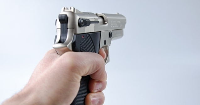 Atac armat asupra unor migranti intr-un oras din Italia