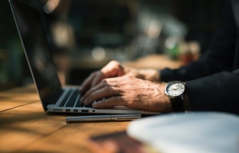 OLX solicita Ministerului pentru Mediul de Afaceri sa precizeze legalitatea comercializarii pe internet a proiectelor Start-Up Nation