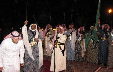 Arabia Saudita se "apara" de Primavara Araba cu dolari americani