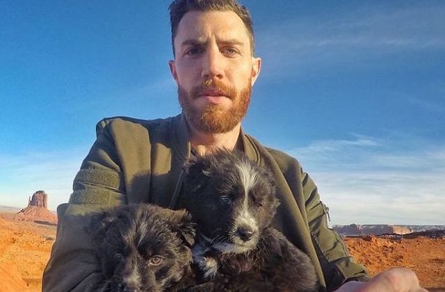 [FOTO] Cainii exploratori: Au parcurs peste 48 de mii de kilometri in doar 2 ani