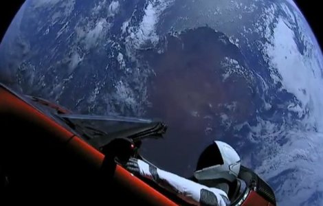  Top  TOP 9 cele mai bune glume despre lansarea masinii Tesla in spatiu