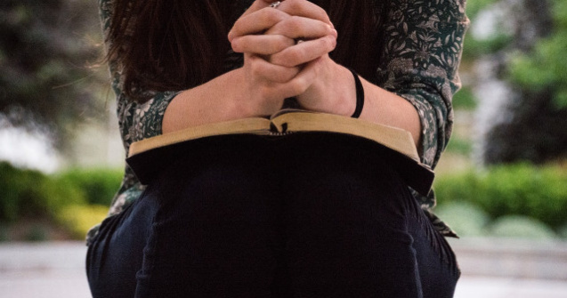 Secta religioasa, suspectata de sclavie, trafic de persoane si spalare de bani