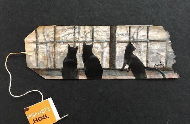 Panza este depasita! Aceasta artista picteaza pliculete de ceai