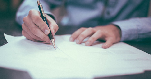 Directorul Companiei Nationale Aeroporturi Bucuresti si-a dat demisia