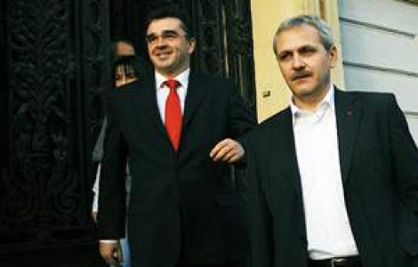 Liderii PSD sunt impartiti intre guvenarea cu PD-L, predarea la Basescu si opozitia alaturi de PNL