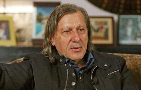  Video  Ilie Nastase, prins beat la volan