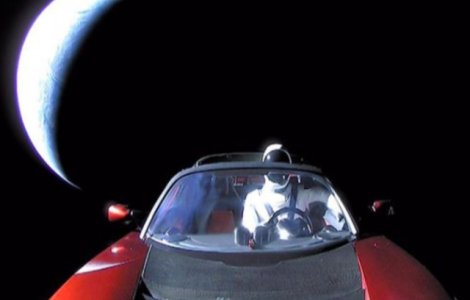Elon Musk a publicat ultima imagine cu Starman si Tesla in spatiu
