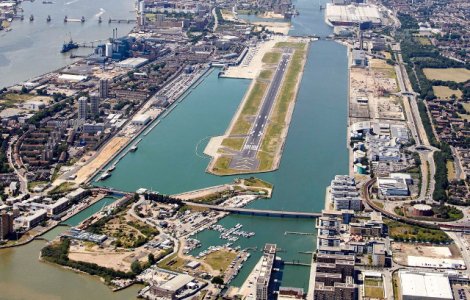 Aeroportul London City a fost inchis dupa ce a fost gasita o bomba din Al Doilea Razboi Mondial