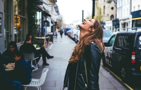  Top  10 lucruri pe care sa le faci cat inca mai esti tanar