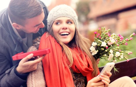 Cum sa iti surprinzi partenera de Valentine`s Day, in functie de stadiul relatiei