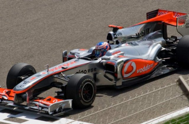 Jenson Button, victorie rasunatoare in Canada