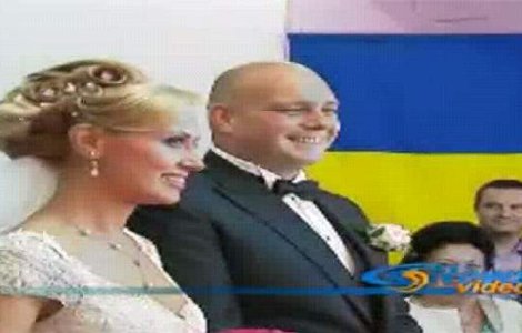 Nunta secolului la Buzau: Marian Vanghelie a venit la nunta cu elicopterul