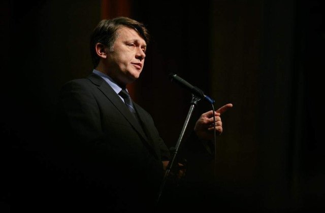 Super averea lui Crin Antonescu