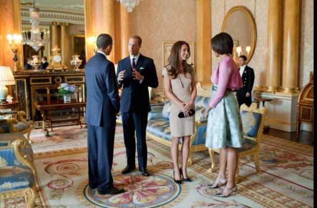 Kate Middleton isi recicleaza tinutele