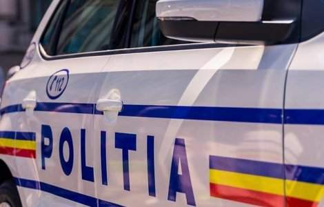 Doi politisti din Galati au fost batuti de trei barbati care faceau gratar pe trotuar