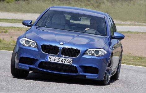 OFICIAL: Iata noul BMW M5!