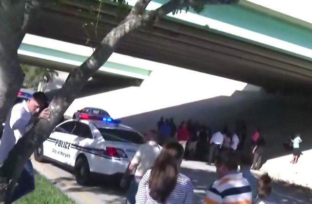 Atac armat la un liceu din Florida: Cel putin 15 morti . Ucigasul, un adolescent cu probleme amator de arme