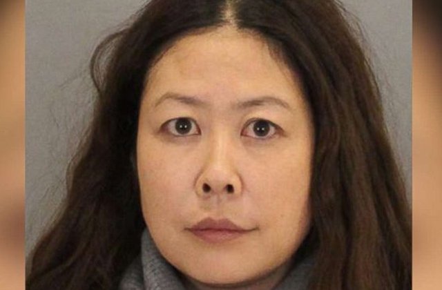 O femeie din SUA cauta barbati pe internet si ii convingea sa ii ofere bani. Cum a fost prinsa