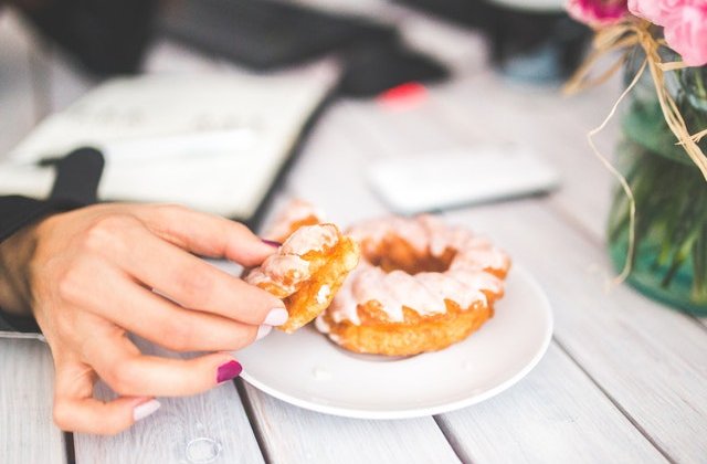Oamenii de stiinta au descoperit o legatura directa intre zahar si cancer
