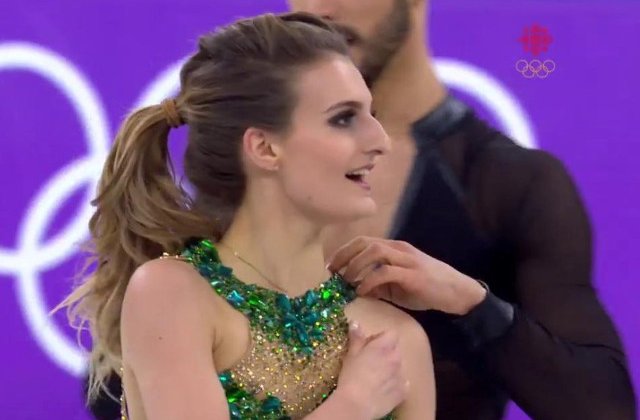 Moment stanjenitor la Jocurile Olimpice: Unei patinatoare i s-a rupt rochia in timpul reprezentatiei