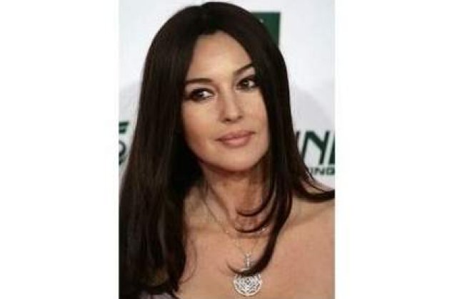 [FOTO] Monica Bellucci a pozat goala la 46 de ani