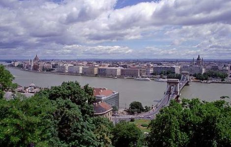 Budapesta protesteaza impotriva masurilor de austeritate