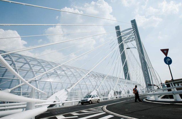 [VIDEO] S-a deschis Pasajul Basarab