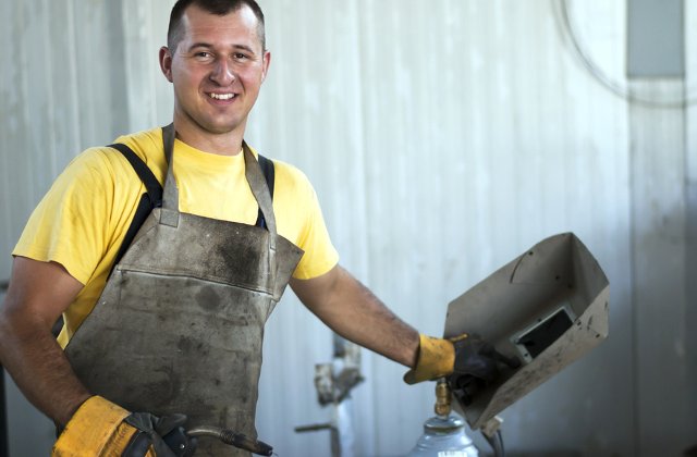 Topul meseriilor fara meseriasi. 4 domenii din Romania unde locurile de munca asteapta candidati