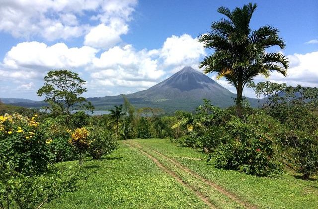 Se spune ca e una dintre cele mai fericite tari din lume. 10 motive sa vizitezi Costa Rica