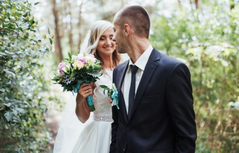  Top  7 semne ca o casnicie nu va rezista, conform fotografilor de nunta