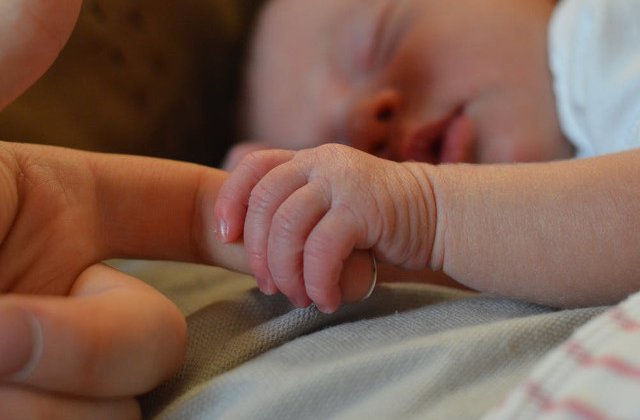 O tanara a recunoscut ca si-a ucis bebelusul in varsta de 7 saptamani