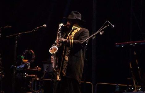 Clarence Clemons, saxofonistul trupei lui Bruce Springsteen, a murit