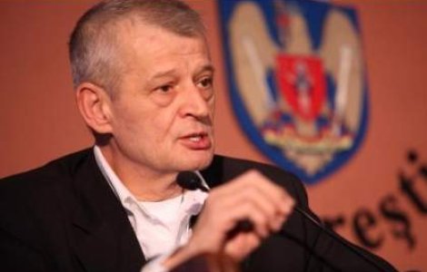 Oprescu, atacat dur de Udrea