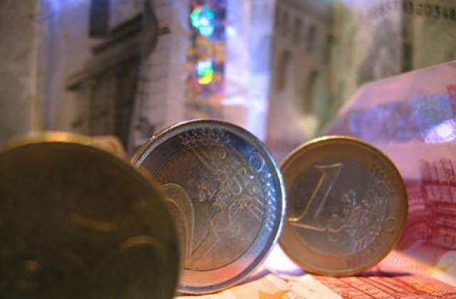 Trichet: Euro este o moneda stabila si credibila