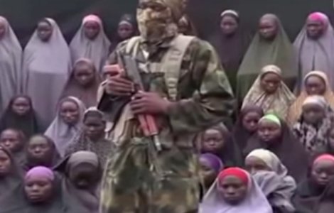 76 de eleve, salvate dupa atacul terorist din Nigeria. Alte 13 sunt inca date disparute
