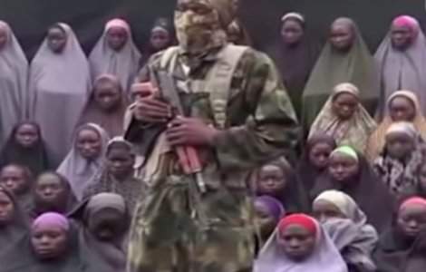 76 de eleve, salvate dupa atacul terorist din Nigeria. Alte 13 sunt inca date disparute