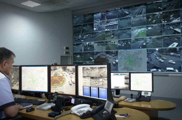 Proiect: Primaria Bucuresti vrea sa introduca aproape 60 de intersectii in sistemul de management al traficului