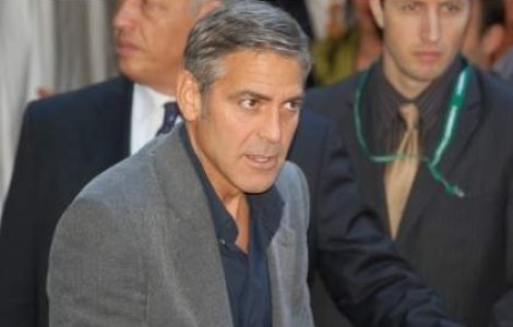George Clooney este din nou singur