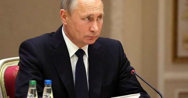 Programul de inarmare a Rusiei a fost semnat de Putin