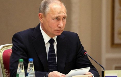 Programul de inarmare a Rusiei a fost semnat de Putin