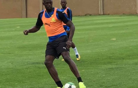 Usain Bolt va deveni fotbalist, insa nu a anuntat deocamdata cu ce echipa a semnat