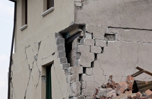 Cel putin 16 persoane au murit in urma unui cutremur, in Papua Noua Guinee