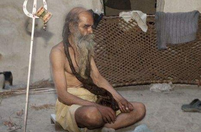 Cel mai murdar om din lume: Nu s-a mai spalat de 37 de ani