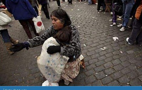 Spania: O romanca a incercat sa-si vanda copilul in plina strada