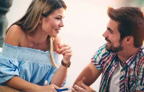  Top  7 intrebari pe care sa le pui la prima intalnire, potrivit avocatilor